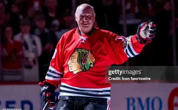 Blackhawks Legend Dies at 81: Dennis Hull Leaves Behind a Legacy of Hockey Excellence
