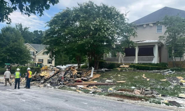 Michigan House Explosion [titlebase]: A Devastating Murder-Suicide Attempt
