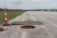 Sinkhole Closes LGA Runway [titlebase]: Flight Delays and Cancellations Ensue