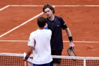 Matteo Arnaldi Pulls out of French Open Semifinal Due to Sudden Illness