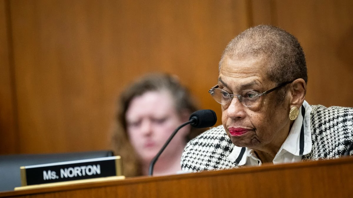 Microhistory Pioneer Dies: A New Era for Washington Without Eleanor Holmes Norton