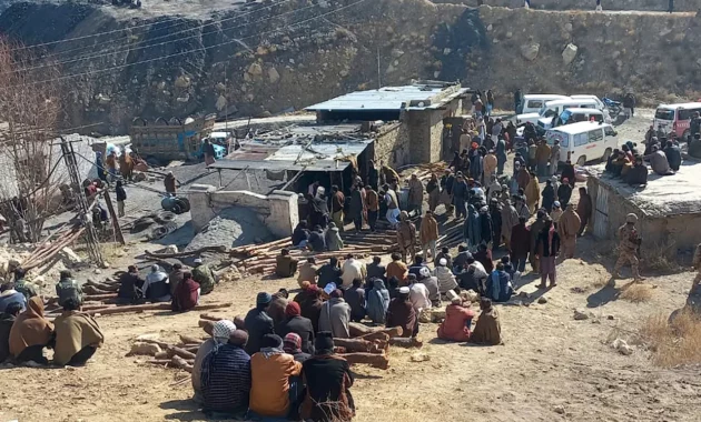 Coal mine blast in Pakistan [titlebase] Leaves 11 Dead, 31 Trapped
