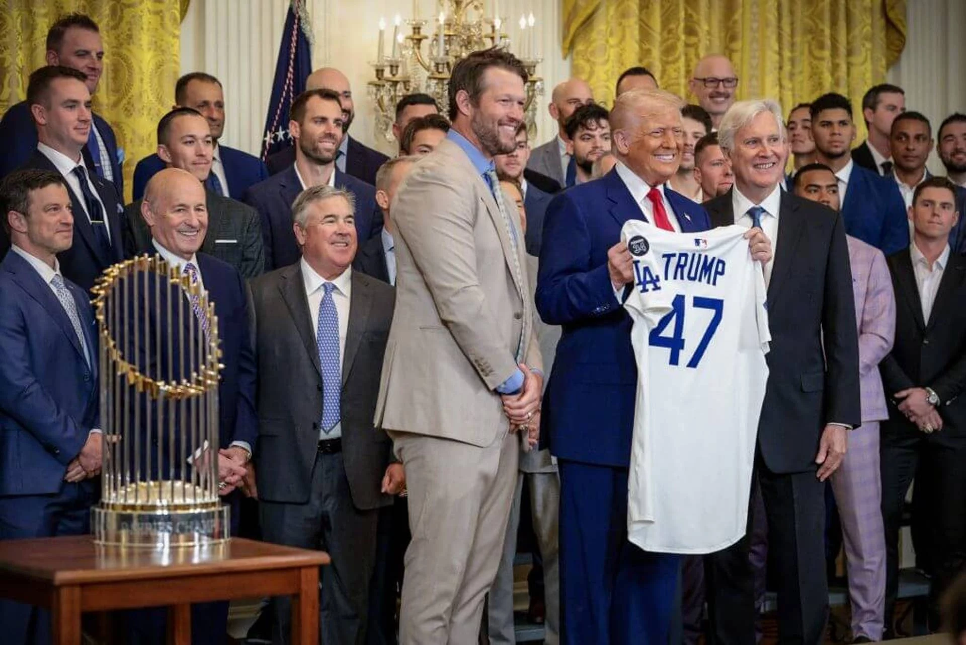 Dodgers Visit Trump at WH [titlebase]: A Celebration of Championship Win