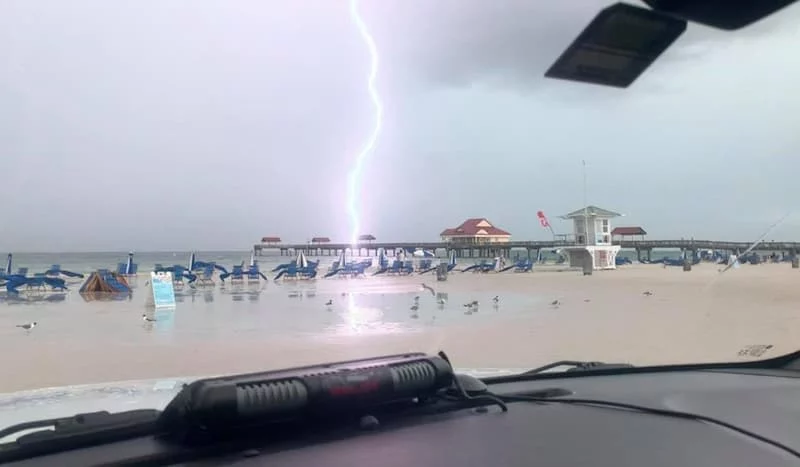 FL lightning strike kills one in tragic Fourth of July weekend incident