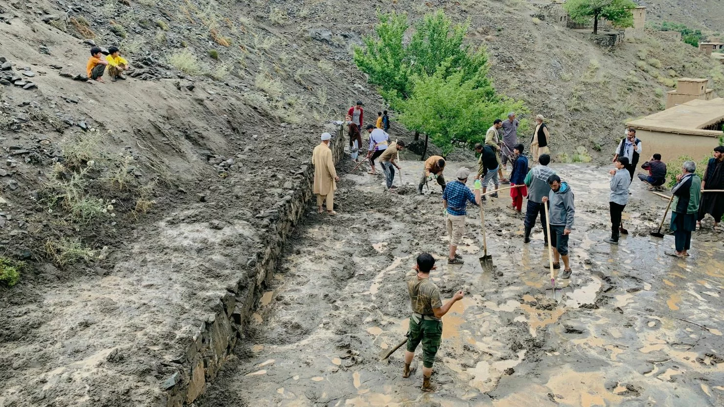 Flash floods in Afghanistan [titlebase] Claim 20 Lives, Leave Over 100 Missing