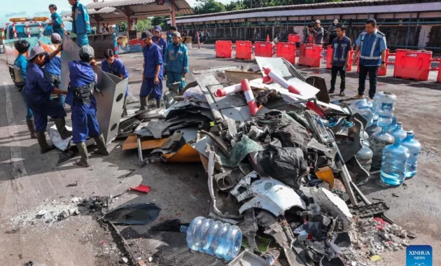 Indonesia Highway Crash [Titlebase]: 13 Wedding Guests Killed in Java Truck Accident
