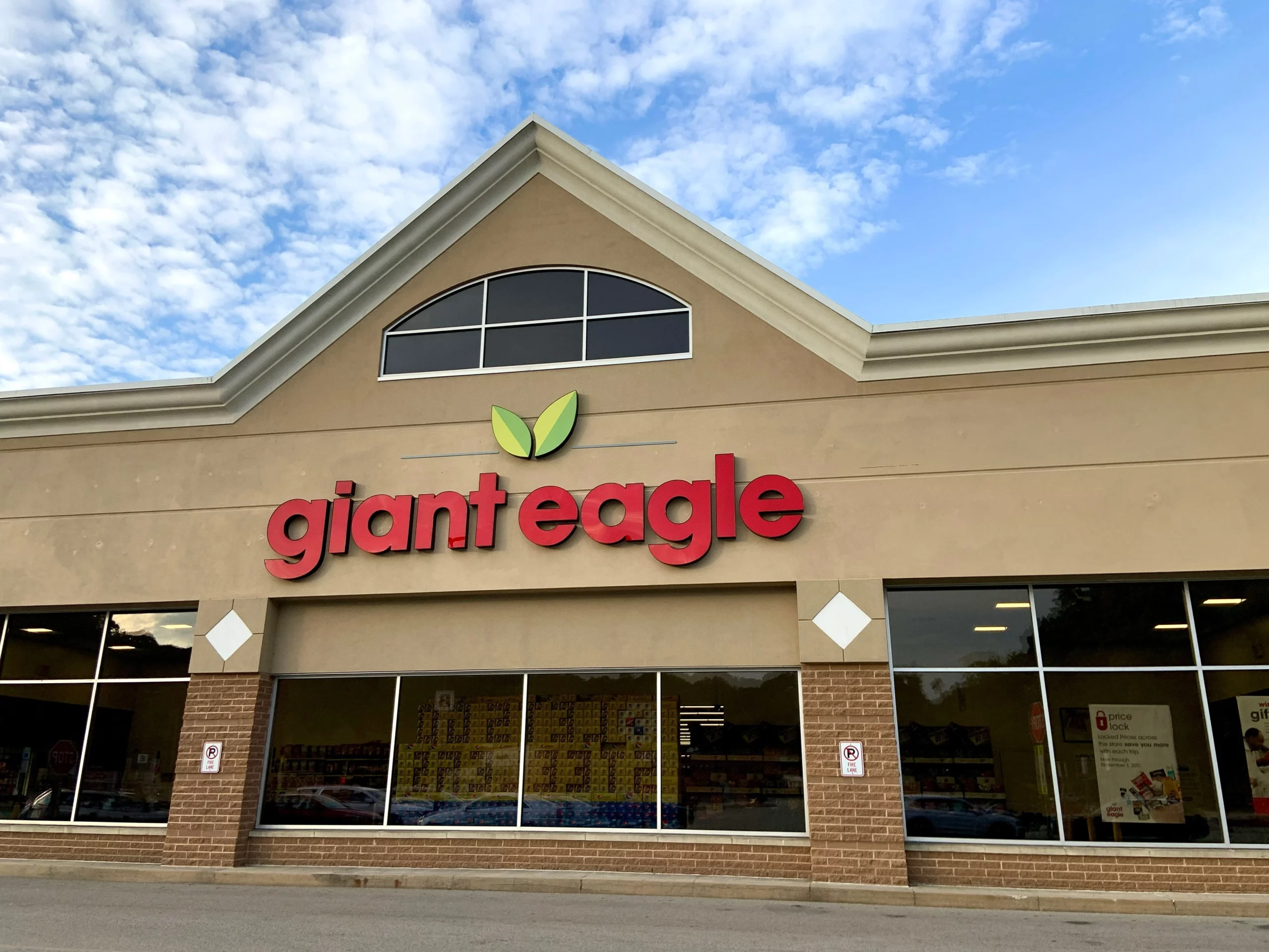 Kroger to Buy Giant Eagle: A $1.65 Billion Deal to Expand Grocery Market Reach