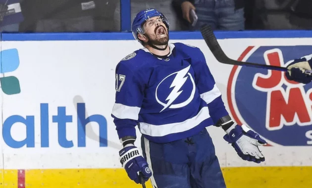 Lightning sign Carlson [titlebase]: NHL Free Agency Recap and Analysis