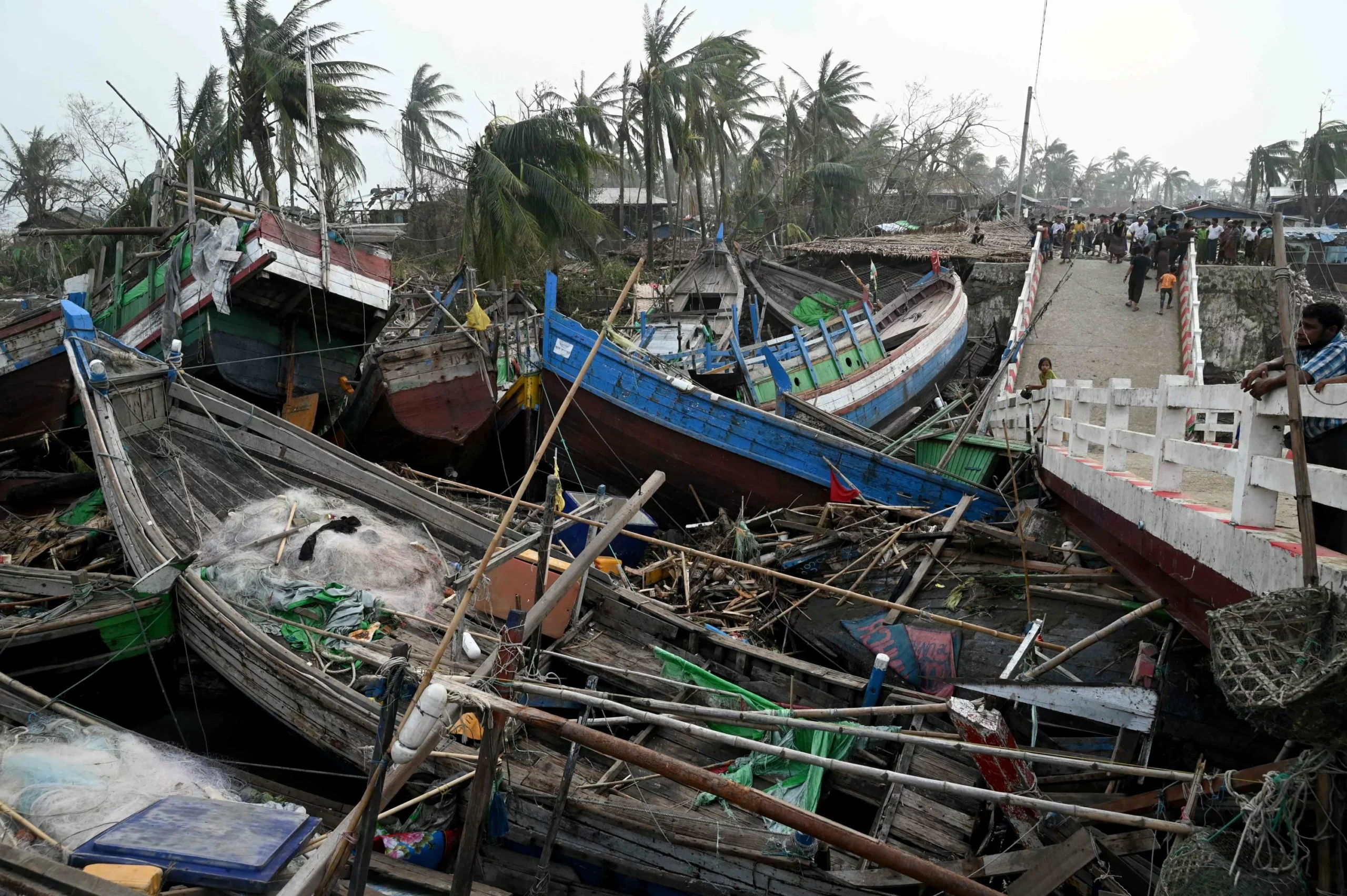 Tragedy Unfolds as Boats Capsize off Myanmar [titlebase], Hundreds Feared Dead