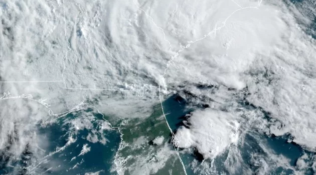 Tropical Storm Bertha Makes Landfall in LA, Bringing Heavy Rain and Strong Winds