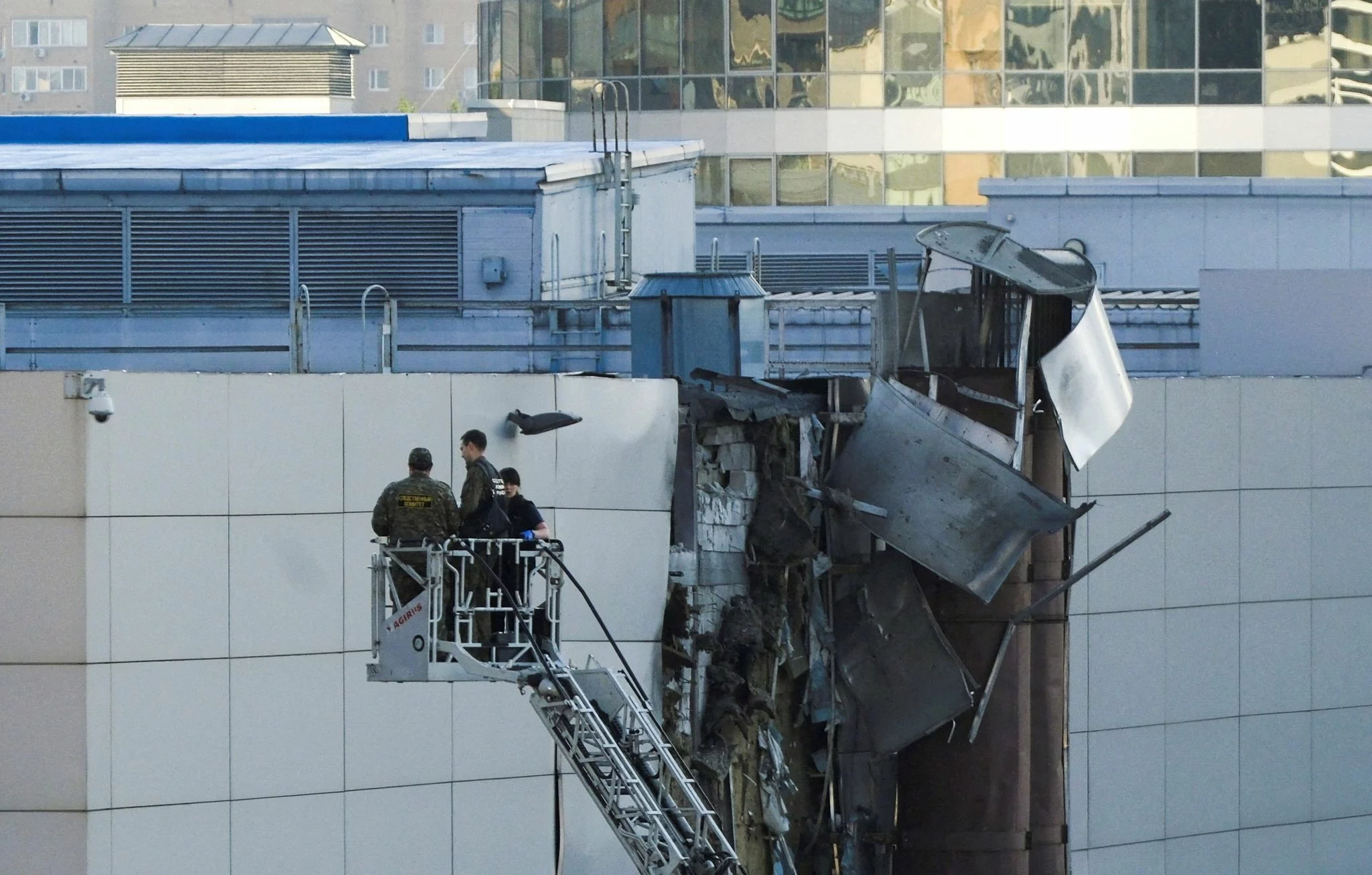 UKR Drone Attacks in Moscow [titlebase]: Ukraine Launches 400 Drones Toward Russian Capital