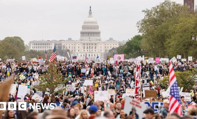 US Air Force Major Arrested for Demanding Trump's Impeachment at Capitol Protest