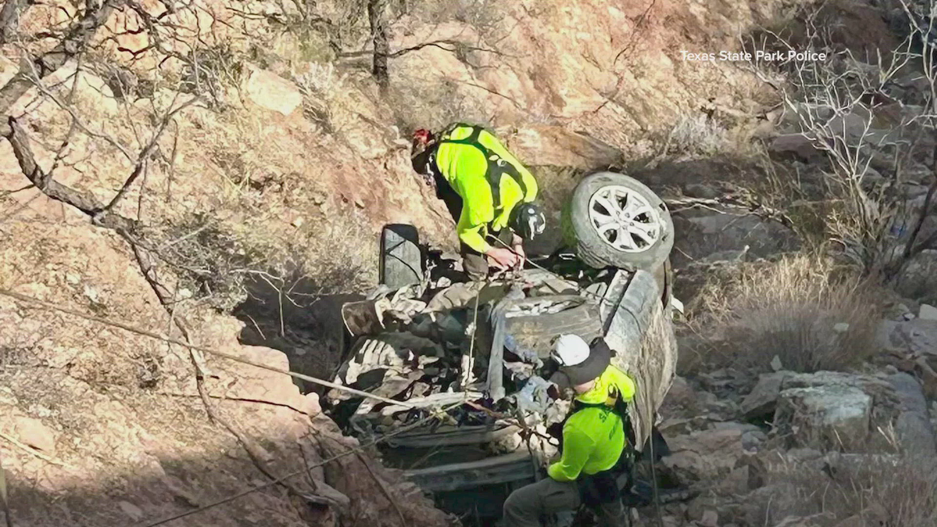 Car Plunges Off Cliff, 5 Dead: Tragedy Strikes Grand Junction Community