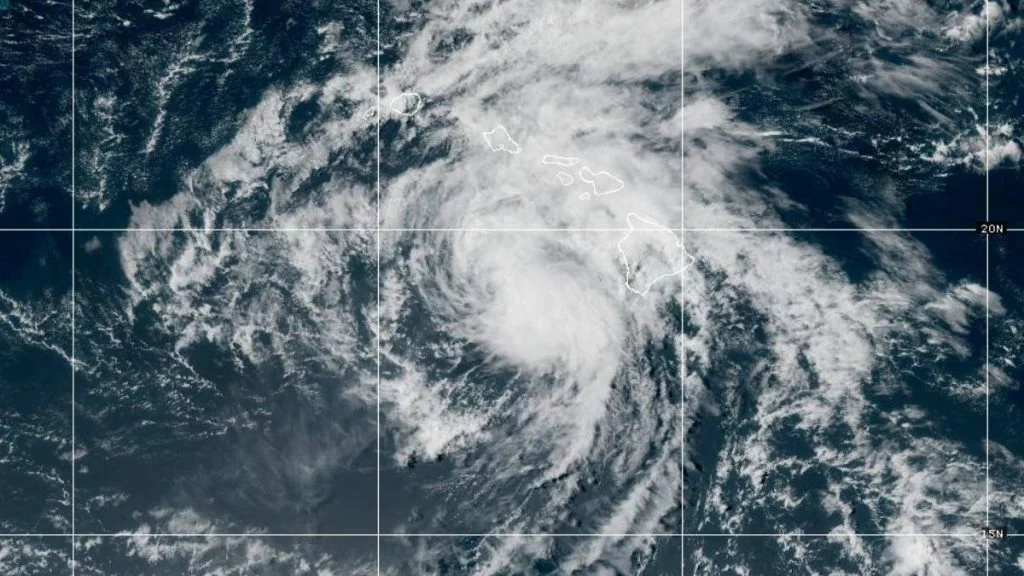 Hurricane Lala Weakens to Tropical Storm, Batters Hawaiian Islands