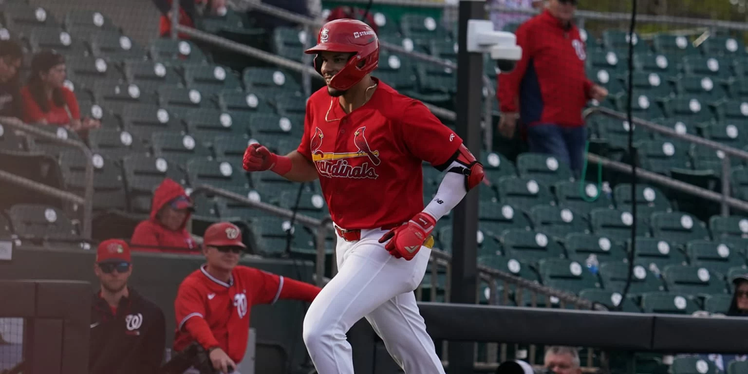 Joshua Báez Makes History as First to Hit 3 HRs in Debut, Leading Cardinals to Victory