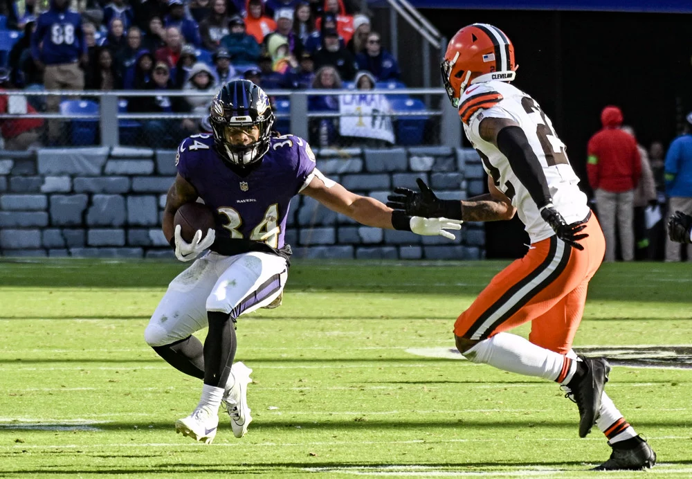 NFL Players Suffers Training Camp Injury [titlebase] as Preseason Heats Up