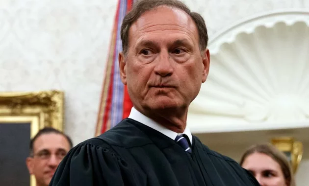 Supreme Court Justice Samuel Alito Staying for Another Term, Ending Speculation
